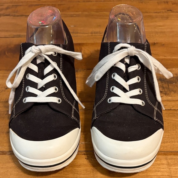 Dansko Veda Vegan Sneakers size 41 - Picture 2 of 10